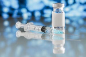 front-view-vaccine-bottle-syringe (1)